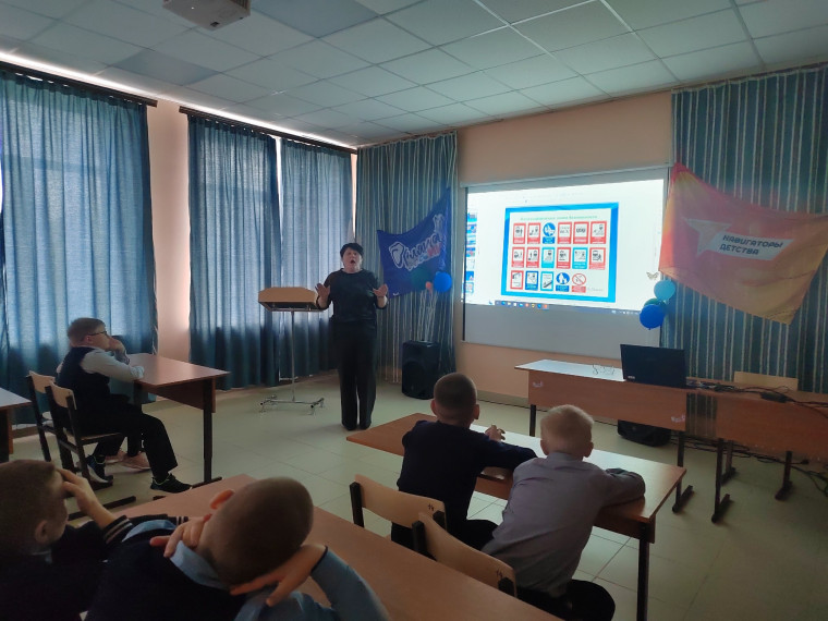 Безопасности на железных дорогах и железнодорожном транспорте.